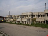 Betonske ograje, 33 kosov